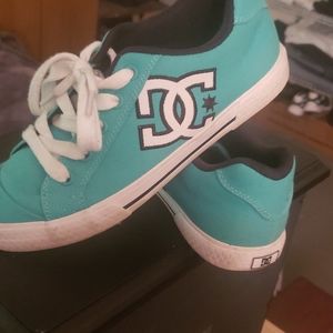 DC shoes